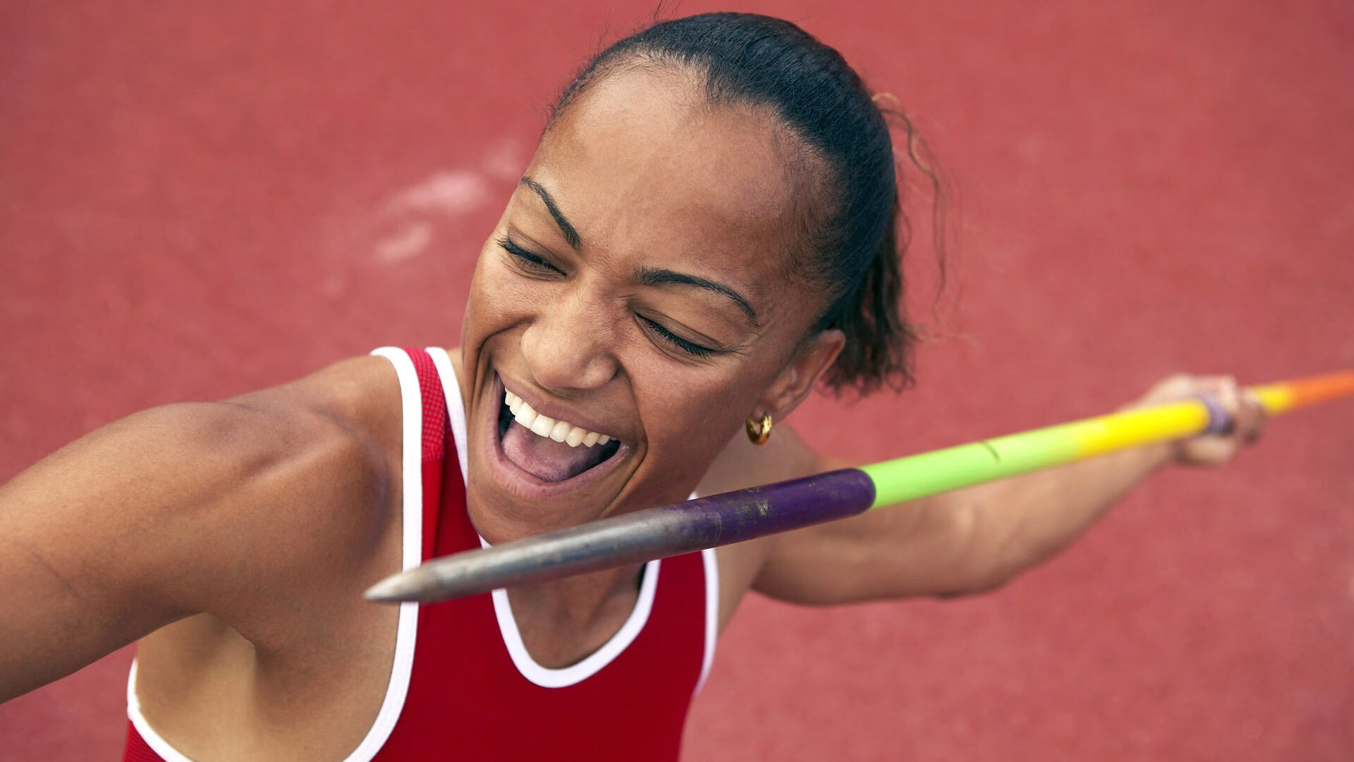 浙江雄狮凭借团队合作和稳定发挥稳步前进，浙江雄狮服务队