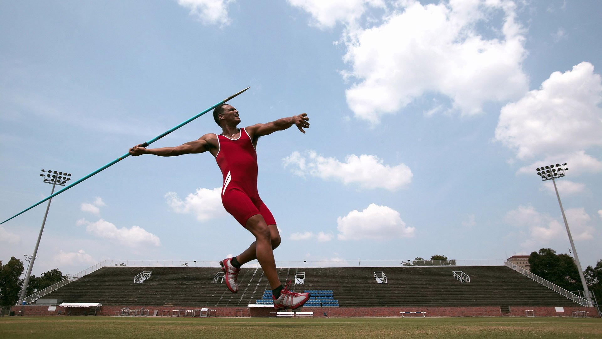 专家解析登贝莱8年迟来辉煌的背后原因，登贝莱资料